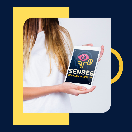 Persona sosteniendo una tablet con la portada de la guía inclusiva Sense 6 sobre discapacidad sensorial.